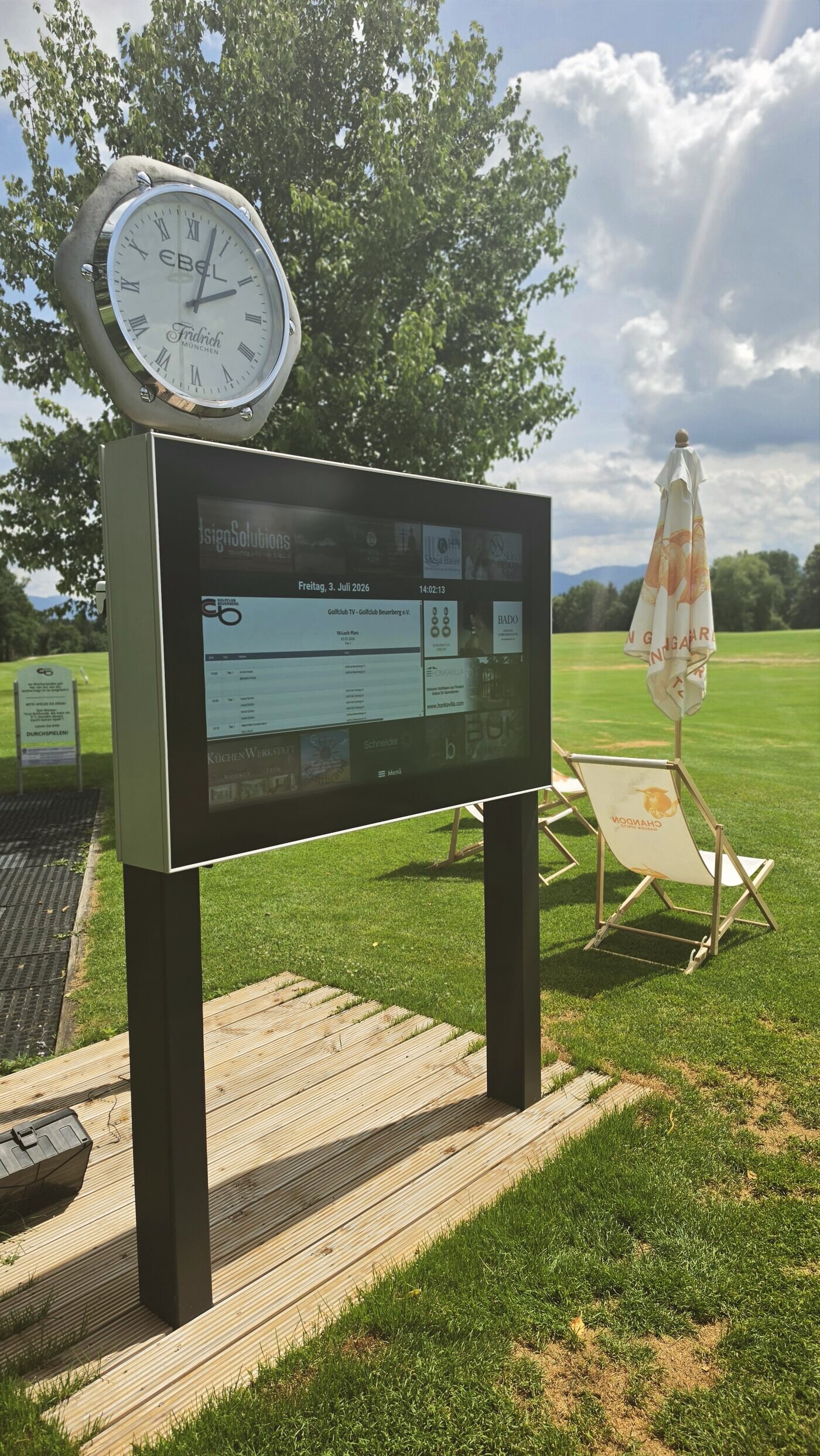 Das digitale Display auf der Anlage